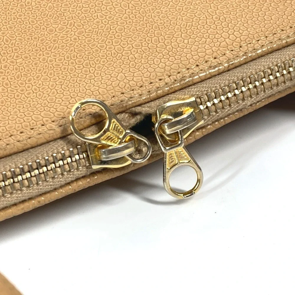 CHANEL Vintage Cream Caviar Leather Logo Shoulder Bag